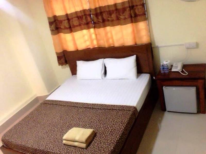 باتامبانغ First Hotel المظهر الخارجي الصورة